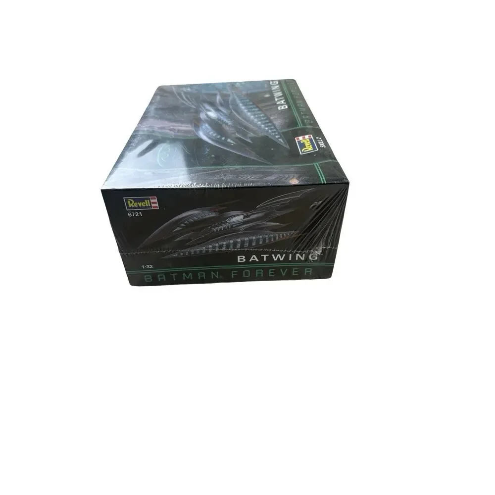 Revell Batman Forever Batwing 1:32 Skill 2 Model Kit #6721 Factory Sealed